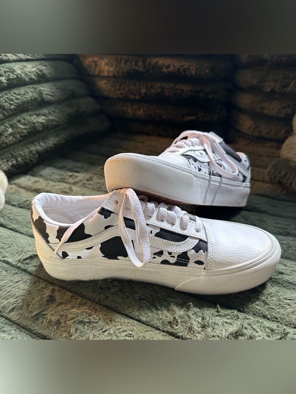 Custom Cow Platform Print Vans